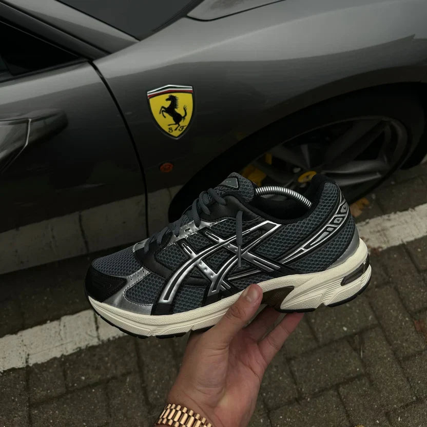 1130 Steel Grey Black