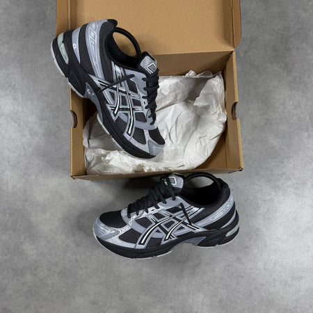 1130 Graphite Grey Gravel